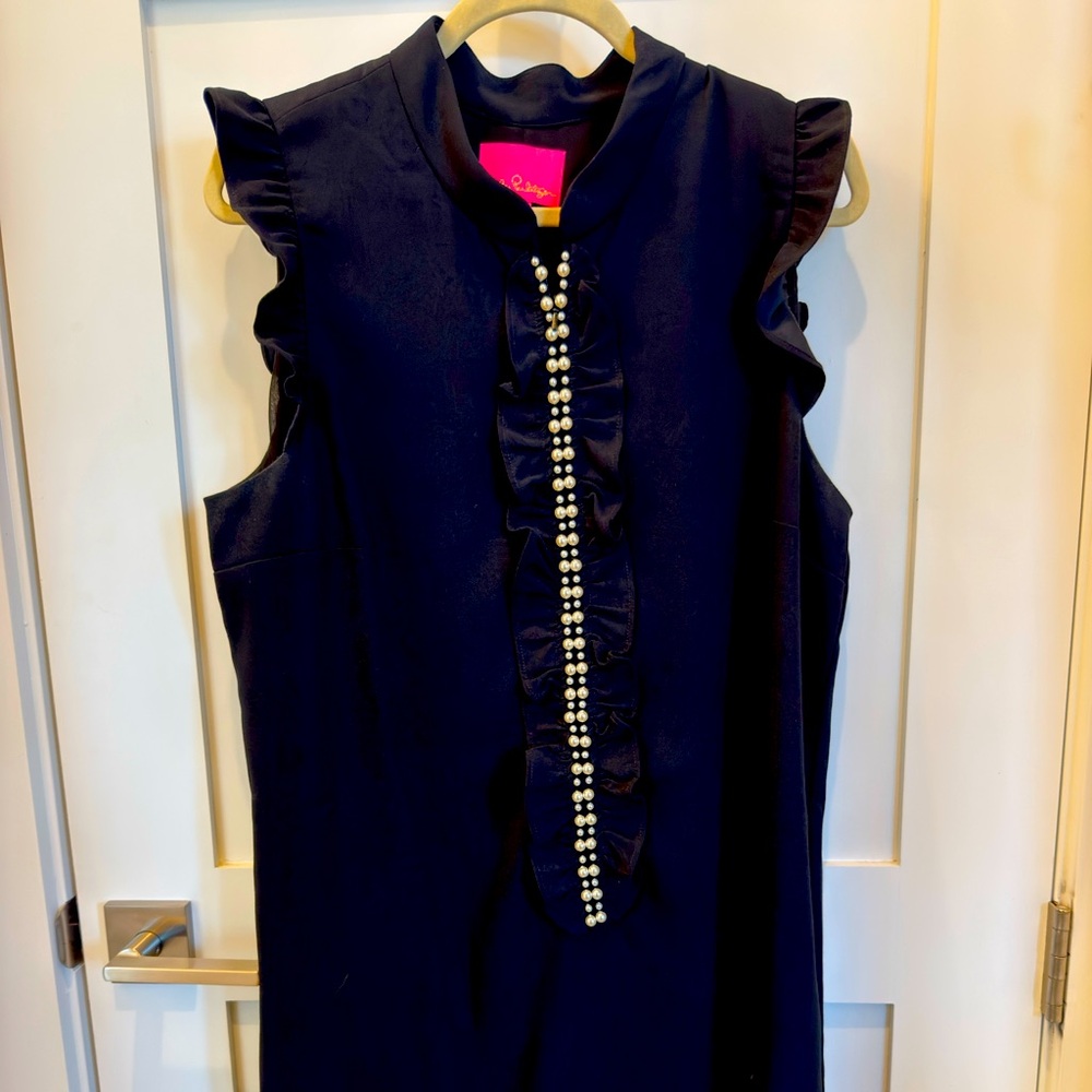 Lilly Pulitzer black shift dress size 16. EUC.